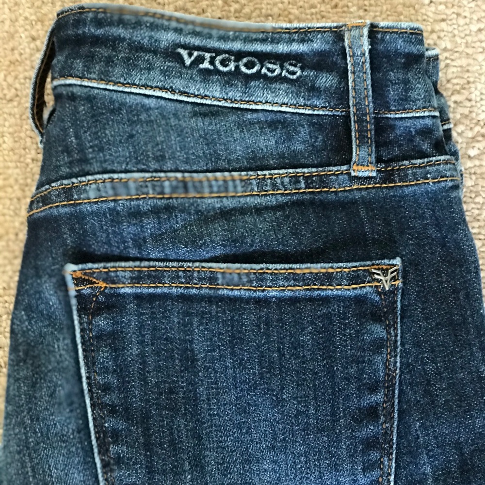 Vigoss frayed hem bottom jeans ; High rise